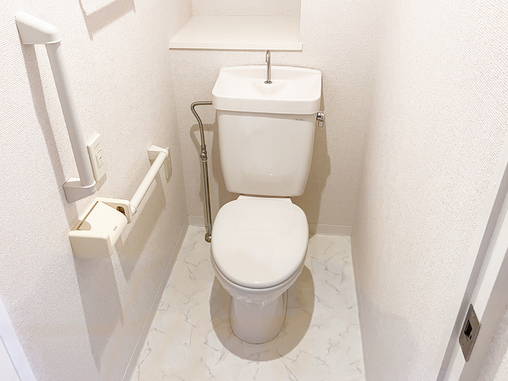 施工後のトイレ内装